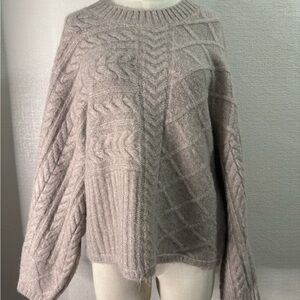 Abercrombie & Fitch Cable Knit Sweater - Creamy beige Size L/XL